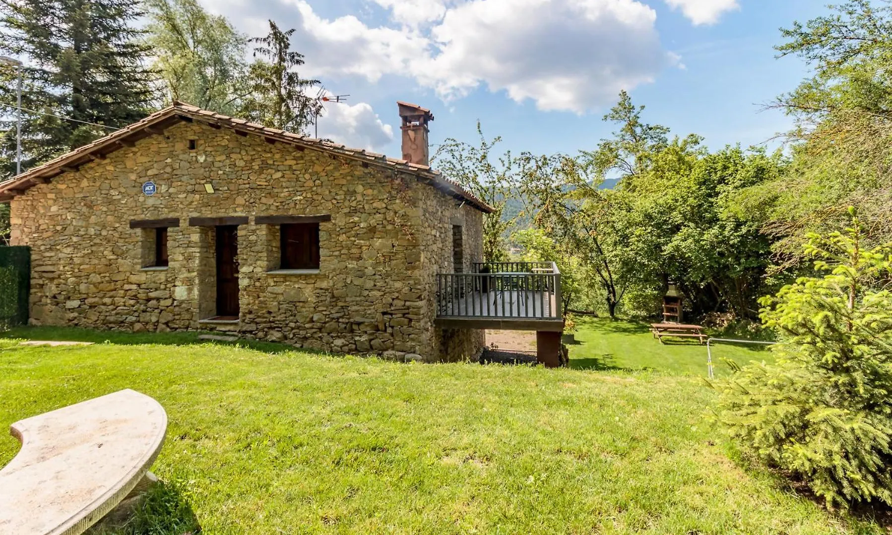 Villa M De Puigsec Mas Rural Al Ripolles Gerona
